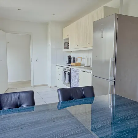Grosszuegiges Loft Mit Billardtisch דירה