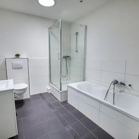 Grosszuegiges Loft Mit Billardtisch *